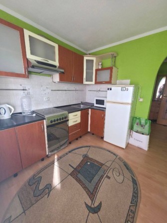 Оренда 1 кімнатної, ЧОРНОМОРСЬКА-БІЛОУСОВА, необхідні МЕБЛІ і ТЕХНІКА! - фото 1