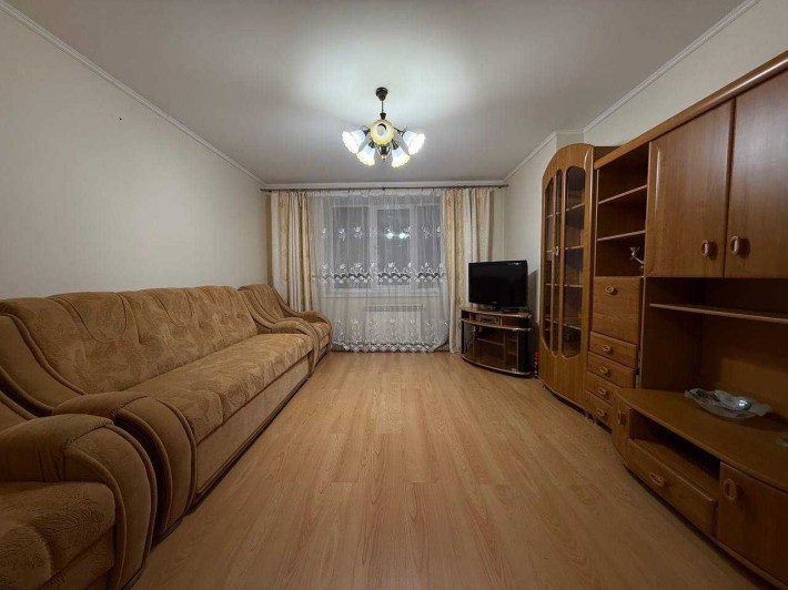 Оренда 2кім. квартири біля парку ім. Шеченка - фото 1