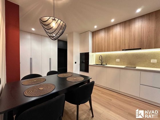 Перша здача! Велика 1 кім квартира, центр. вул.Коновальця 35 Івано-Франківськ