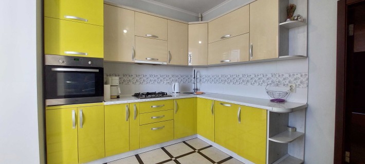 Здаю 3 к.кв по Довженка (Ж/К Сонячний) Новобудова. Євроремонт. - фото 1