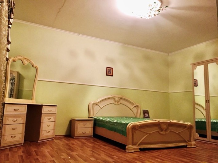 ЗДАЄТЬСЯ ВЕЛИКА КВАРТИРАВІД ВЛАСНИКА650$ комунальні входять в цю сумму - фото 1