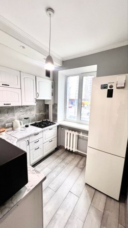 Аренда 2-х комнатной квартиры . Ул. Соборности 4. - фото 1