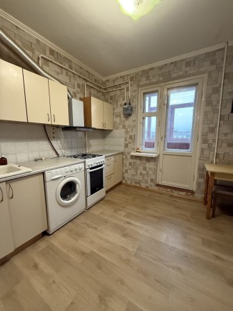 Здам однокімнатну квартиру по Незалежності 70 - фото 1