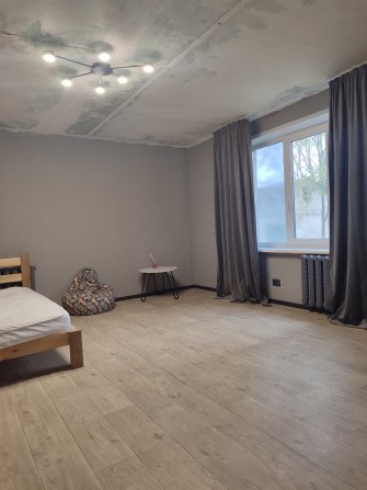 Оренда великої 1кім по вул. Довженка. Можна з улюбленцем - фото 1