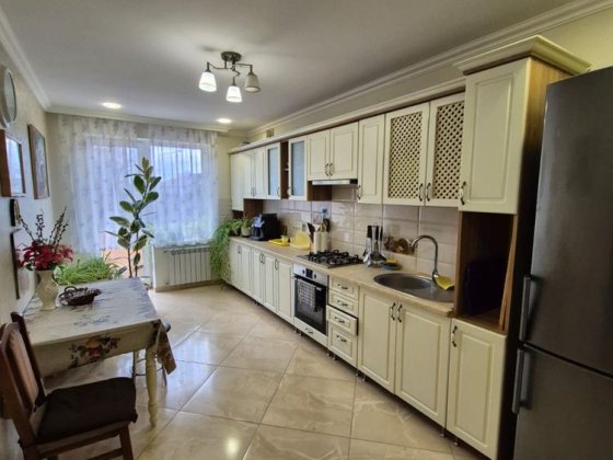 Оренда 1 кім квартири вул. О. Хіри Ужгород