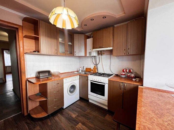 Оренда 3-ох кімнатної квартири, район міської лікарні - фото 1