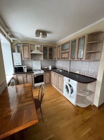 Сдам 2к квартиру студию на Писаржевского - фото 1