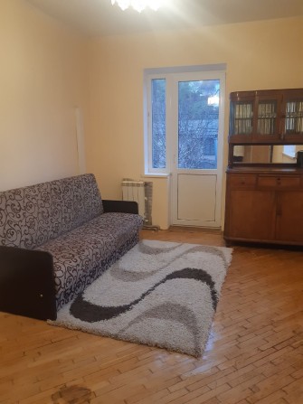 Метро "Голосіївська" пішки! Окрема квартира в приватному секторі - фото 1