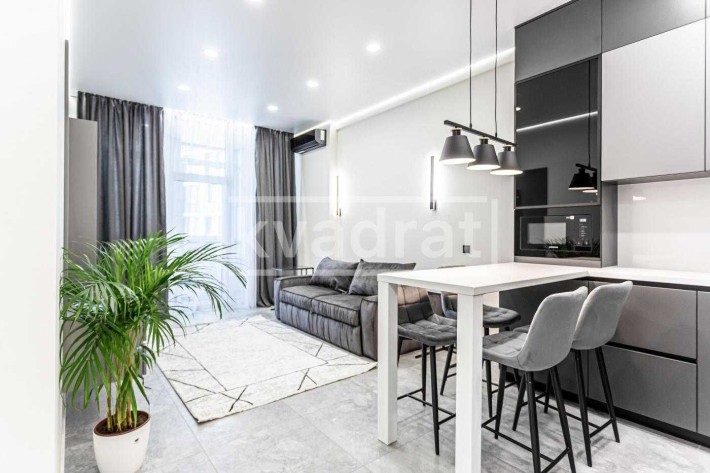 Аренда 2к квартиры 53м2 ЖК "Manhattan City" проспект Берестейский 11 - фото 1