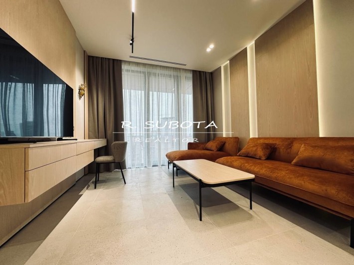 2к студия в центре 55 м2 в ЖК Моцарт с паркингом Женева К12 - фото 1