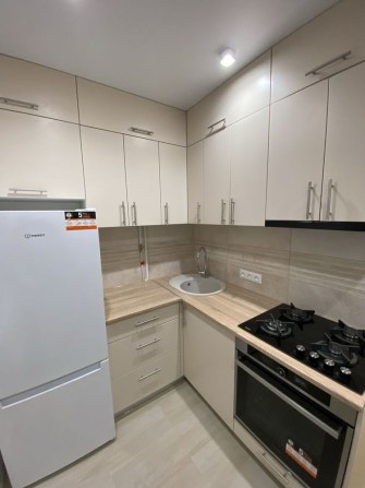 New!! 1 ком. Свет Есть Всегда, ул. Погребняка 18а, Нагорка, Центр - фото 1