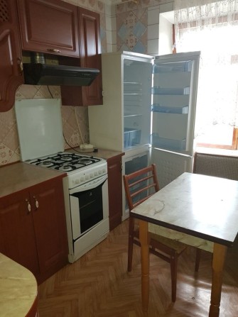 2к квартира по проспекті Юнності, вільно - фото 1