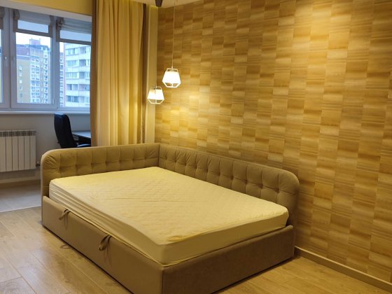 Оренда 1-кім. квартири  вул.Гришка 10 Київ