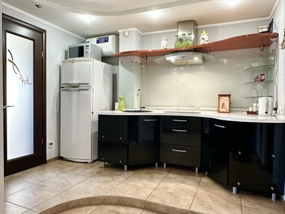 Сдам 3-х к. квартиру 64 м2 на Березинке левый берег Днепр