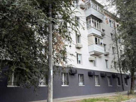 Здається 2к квартира в центрі (вул.С. Єфремова)