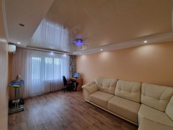 Аренда двухкомнатной квартиры ж\м Солнечный Дніпро