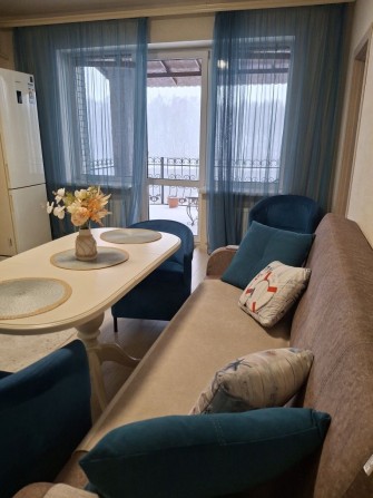 Велика 1-к квартира у новобудові  з терасою та паркомісцем, АО - фото 1