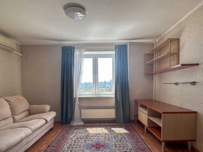 довгострокова оренда 1 кімнатної квартири недалеко від метро Оболонь - фото 1