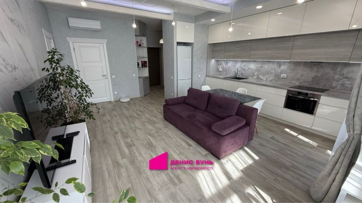 Аренда 2к квартиры в новострой ЖК IQ House, центр, В. Мосаковского - фото 1