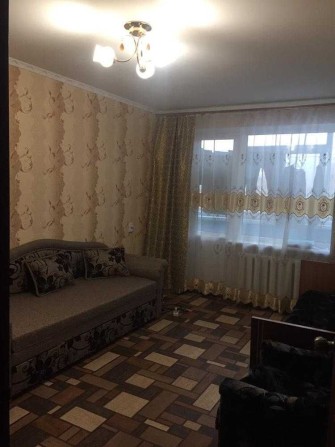 Сдам  в квартире комнату без хозяев .СОВМЕСТНАЯ АРЕНДА - фото 1