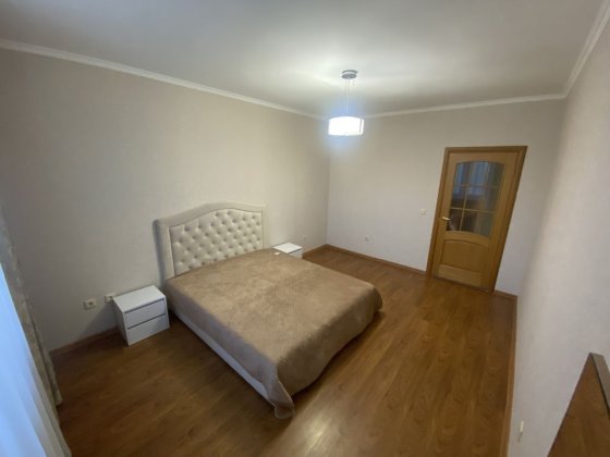 Двох кімнатна квартира, перша здача, від власника Чернигов