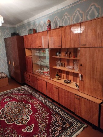 Здоеться 2- кімнатна квартира з меблями. - фото 1