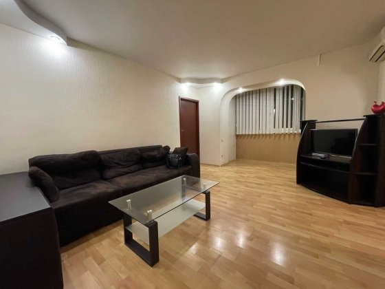 Сдам отличную 3-к квартиру самый Центр ул.Грушевского/К.Либкнехта Днепр