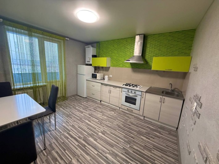 1-кімнатна квартира з автономним опаленням. Світло не вимикають. - фото 1