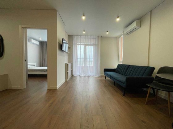 Без комісії! Комфорт Таун, Березнева 14б, оренда 1-кім. 45м2 Киев