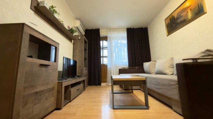 Оренда. Затишна двокімнатна квартира,  55 квадратів. Центр міста - фото 1