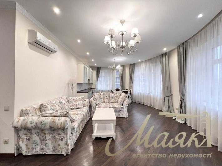 Оренда 3-кімнатної квартири на Печерську в ЖК по вул. Коновальця - фото 1