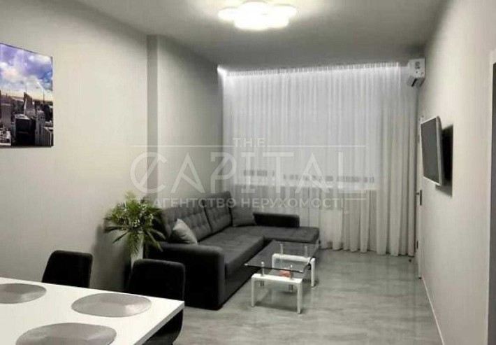 Оренда / Квартира
Київ, Шевченківський район, пер. Берестейський, 11 - фото 1