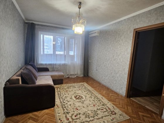 Сдаю 1 ком. кв. на Песках 4 Юж.