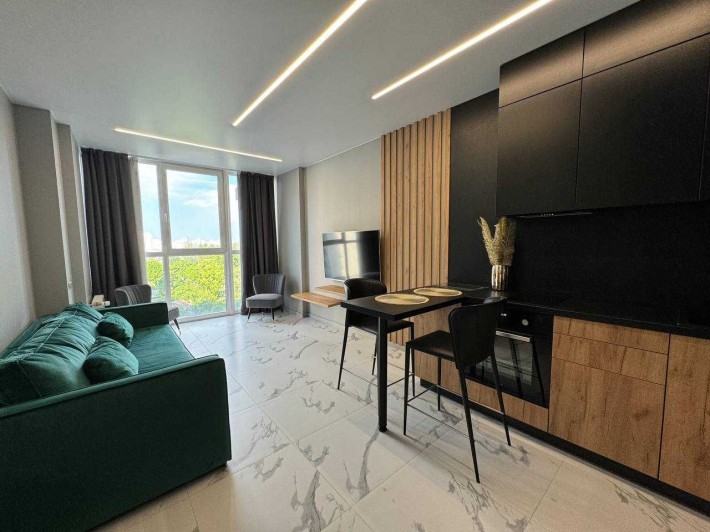 Простора, видова однокімнатна квартира 51 м. ЖК "Campus" - фото 1