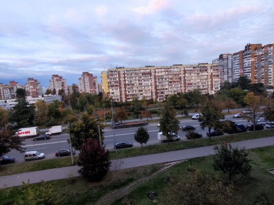 Здам 2 окремі кімнати в 3-кім квартирі по вул. С.Лифаря,1 Київ