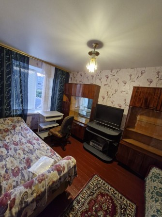 Здається 2 суміжні кімнати в гуртожитку на Чехова  6000+ - фото 1