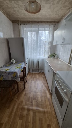 Сдам 2х ком квартиру ж/м Покровский - фото 1