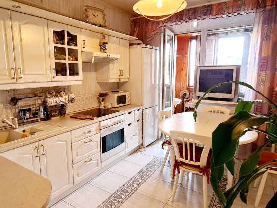 Здам 1-кім., вул.Клінічна, буд.23/25,ремонт.СВІТЛО Є Київ