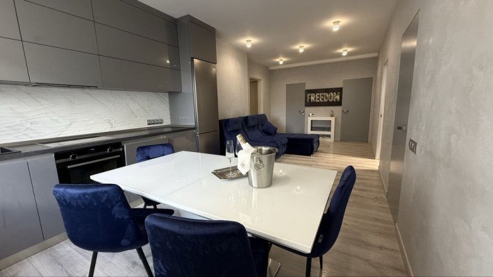 Довгострокова оренда | ЖК Нова Англія | Стильна 3 кімнатна квартира - фото 1