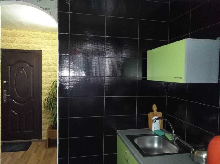 Свободна 1-к низ пр.Поля-Кирова, техника, мебель МПО 8/9эт - фото 1