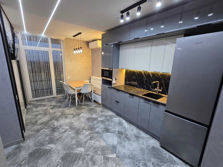 Здається 3-к. квартира в центрі міста, ЖК Central Park, читайте опис - фото 1