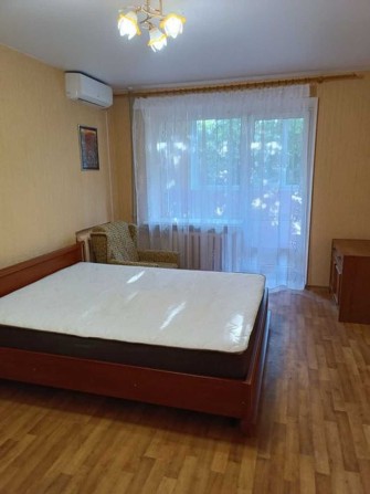 Сдаётся однокомнатная квартира ж\м Победа - фото 1