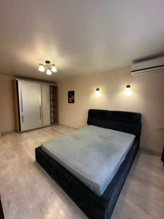 Сдам 1к  39м2, ж/м Левобережный 3, ул. Михновского 21,  ТЦ Караван! - фото 1