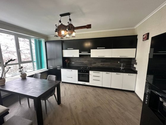 Оренда трикімнатної квартири в котеджі м.Вінниця Вінниця