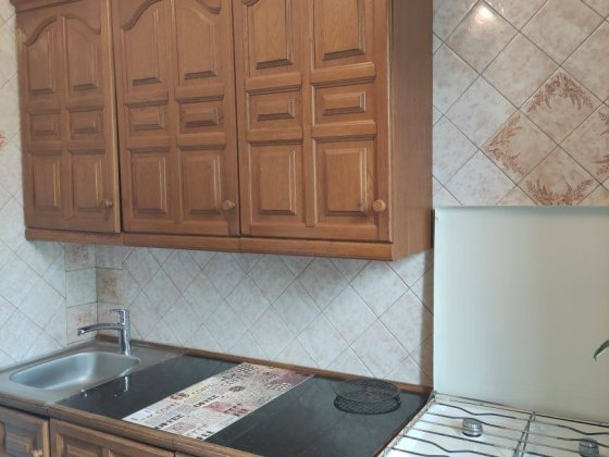 Здам однокімнатну квартиру Газ  2 поверх власник метро Дорогожичі Киев