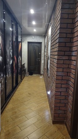 Простора та затишна квартира на Слов'янці. Агв - фото 1