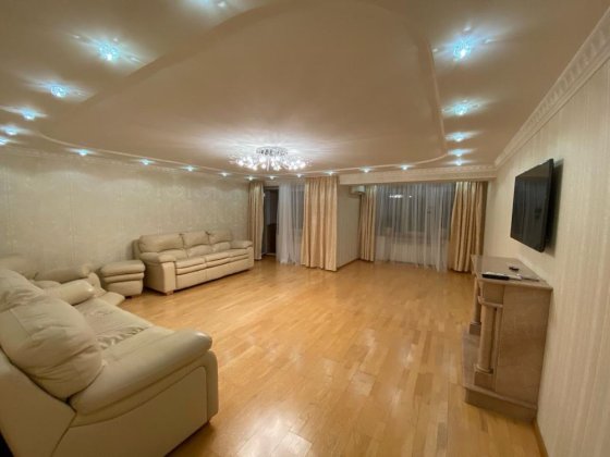 Оренда квартири з паркомісцем Запоріжжя