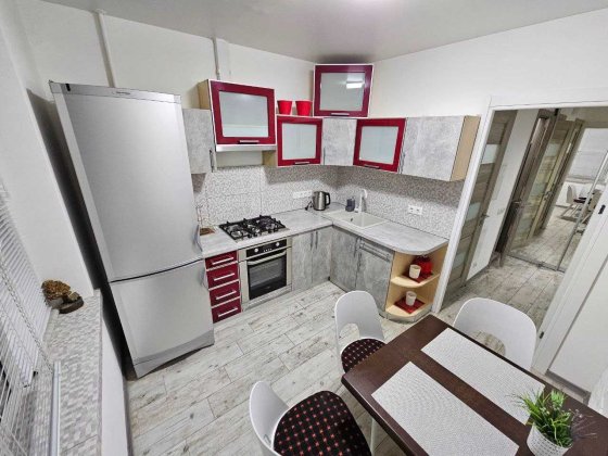 Сдам 1-комнатную квартиру ул Героев Днепра 59 метро Г.Днепра 7 минут Киев