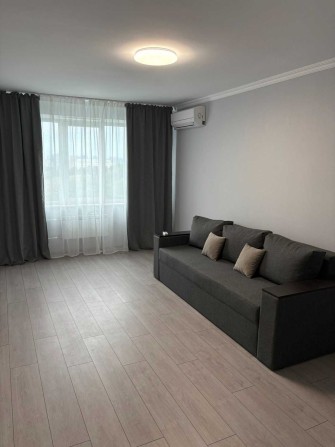 Без комісії !!! вул. Романа Ратушного, 25 А. 1-кім. кв.34м2 - фото 1