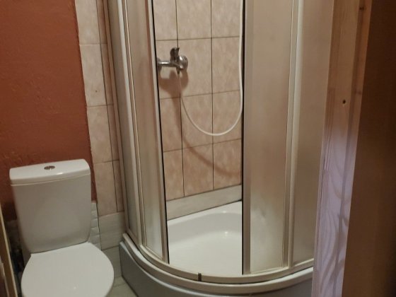 Хазяїн, Студія квартира  без комісії, М. Академмістечко 10 хв пішки Київ